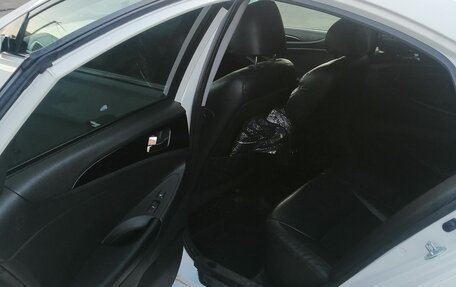 Hyundai Sonata VI, 2012 год, 1 350 000 рублей, 8 фотография