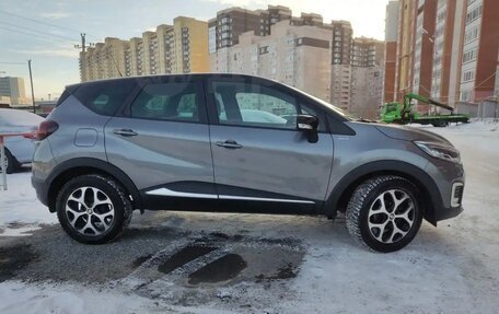 Renault Kaptur I рестайлинг, 2019 год, 1 600 000 рублей, 4 фотография