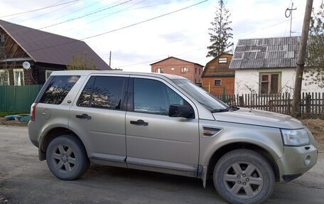 Land Rover Freelander II рестайлинг 2, 2007 год, 1 010 000 рублей, 4 фотография