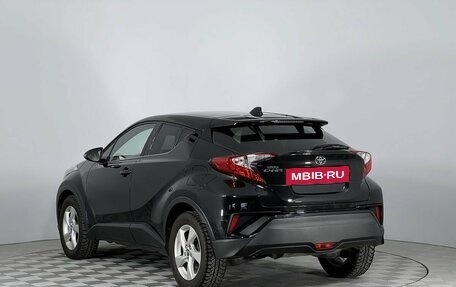 Toyota C-HR I рестайлинг, 2019 год, 2 110 000 рублей, 7 фотография