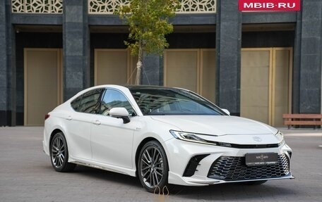 Toyota Camry, 2025 год, 4 050 000 рублей, 23 фотография