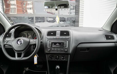 Volkswagen Polo VI (EU Market), 2019 год, 1 059 000 рублей, 15 фотография