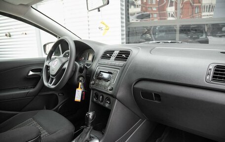 Volkswagen Polo VI (EU Market), 2019 год, 1 059 000 рублей, 18 фотография
