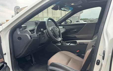 Lexus ES VII, 2021 год, 3 220 000 рублей, 13 фотография