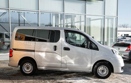 Nissan NV200, 2013 год, 1 049 000 рублей, 4 фотография