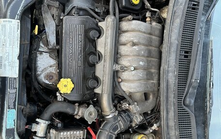 Dodge Stratus II, 1998 год, 180 000 рублей, 1 фотография