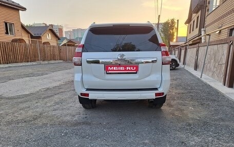 Toyota Land Cruiser Prado 150 рестайлинг 2, 2014 год, 4 400 000 рублей, 31 фотография