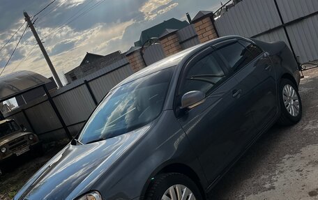 Volkswagen Jetta VI, 2010 год, 950 000 рублей, 2 фотография