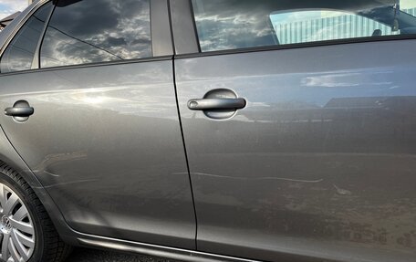 Volkswagen Jetta VI, 2010 год, 950 000 рублей, 14 фотография