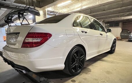Mercedes-Benz C-Класс, 2011 год, 2 550 000 рублей, 4 фотография