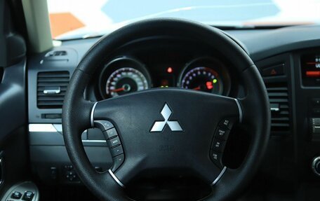 Mitsubishi Pajero IV, 2013 год, 2 190 000 рублей, 13 фотография