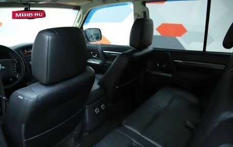 Mitsubishi Pajero IV, 2013 год, 2 190 000 рублей, 11 фотография