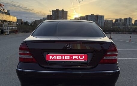 Mercedes-Benz C-Класс, 2006 год, 680 000 рублей, 7 фотография