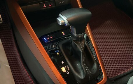 KIA Stonic, 2019 год, 1 740 000 рублей, 19 фотография