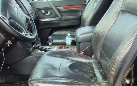 Mitsubishi Pajero IV, 2008 год, 1 570 000 рублей, 9 фотография