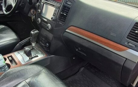 Mitsubishi Pajero IV, 2008 год, 1 570 000 рублей, 12 фотография