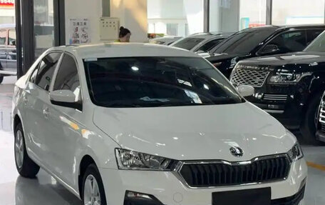 Skoda Rapid II, 2021 год, 1 200 000 рублей, 2 фотография