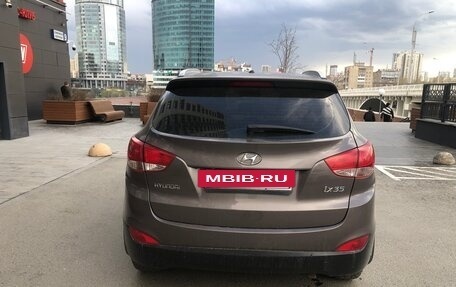 Hyundai ix35 I рестайлинг, 2012 год, 950 000 рублей, 4 фотография