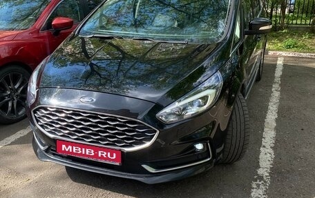 Ford S-MAX II, 2019 год, 2 600 000 рублей, 1 фотография