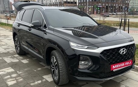 Hyundai Santa Fe IV, 2019 год, 2 799 999 рублей, 2 фотография