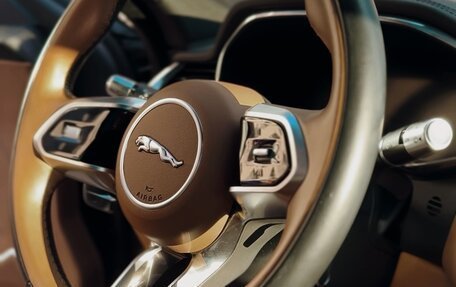 Jaguar F-Pace, 2021 год, 5 300 000 рублей, 10 фотография