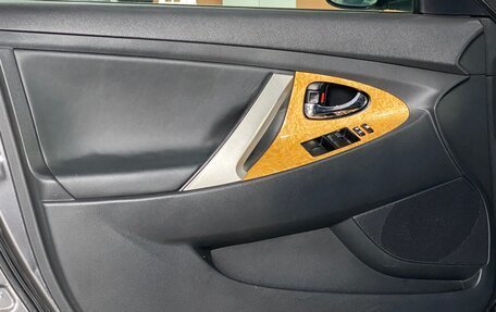 Toyota Camry, 2006 год, 1 099 000 рублей, 25 фотография