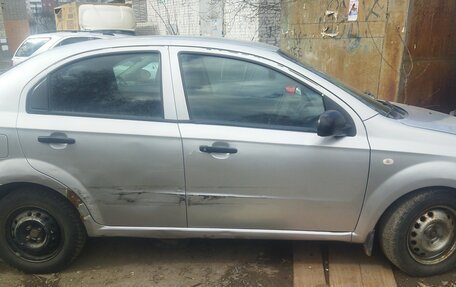 Chevrolet Aveo III, 2010 год, 180 000 рублей, 2 фотография