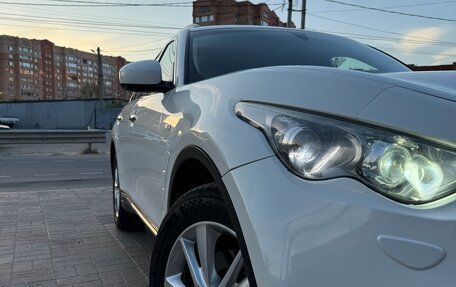 Infiniti FX II, 2010 год, 1 800 000 рублей, 12 фотография