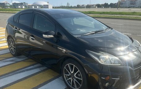 Toyota Prius, 2013 год, 1 610 000 рублей, 2 фотография