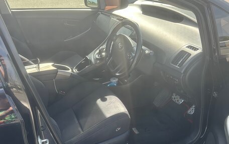 Toyota Prius, 2013 год, 1 610 000 рублей, 7 фотография