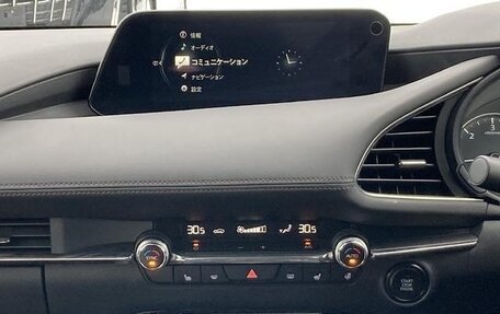 Mazda 3, 2022 год, 1 180 000 рублей, 8 фотография