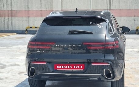 Genesis GV70, 2021 год, 3 550 000 рублей, 3 фотография