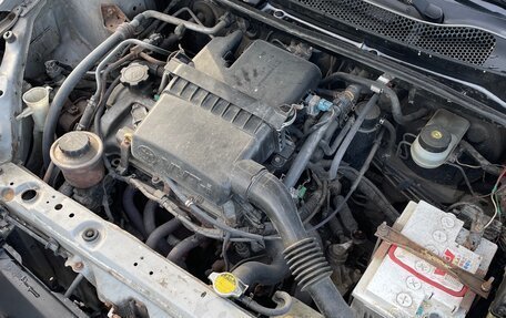 Toyota Yaris I рестайлинг, 2000 год, 250 000 рублей, 7 фотография