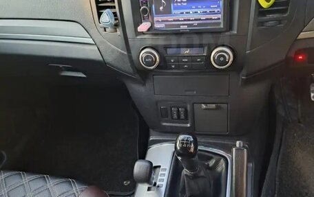 Mitsubishi Pajero IV, 2007 год, 1 500 000 рублей, 4 фотография