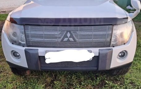 Mitsubishi Pajero IV, 2007 год, 1 500 000 рублей, 12 фотография