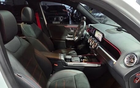 Mercedes-Benz GLB, 2022 год, 3 220 000 рублей, 16 фотография