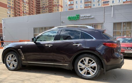 Infiniti QX70, 2014 год, 3 130 000 рублей, 5 фотография