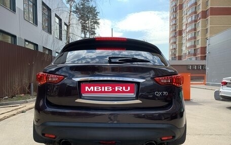 Infiniti QX70, 2014 год, 3 130 000 рублей, 8 фотография