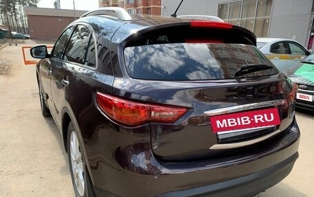 Infiniti QX70, 2014 год, 3 130 000 рублей, 6 фотография