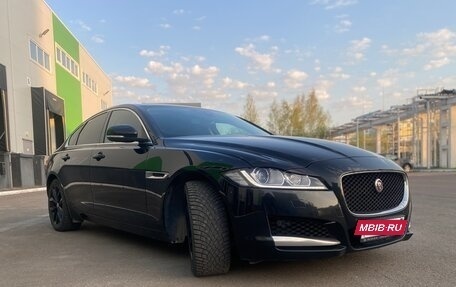 Jaguar XF II, 2017 год, 2 850 000 рублей, 2 фотография