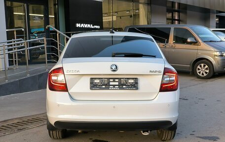 Skoda Rapid I, 2018 год, 1 175 000 рублей, 6 фотография
