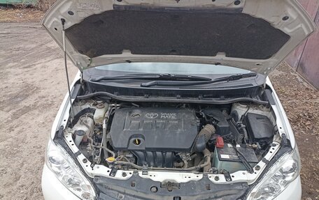 Toyota Wish II, 2015 год, 1 690 000 рублей, 8 фотография