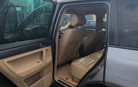 Volkswagen Touareg III, 2005 год, 760 000 рублей, 2 фотография