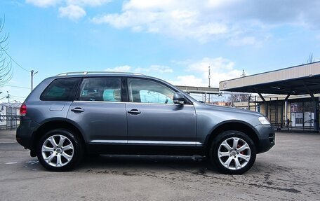 Volkswagen Touareg III, 2005 год, 760 000 рублей, 7 фотография