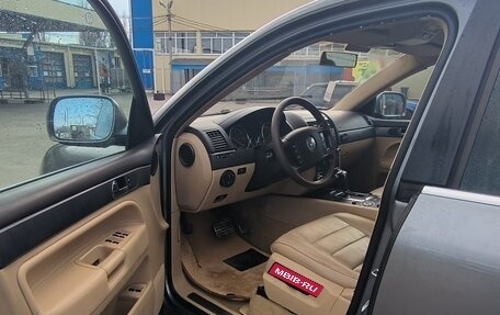 Volkswagen Touareg III, 2005 год, 760 000 рублей, 11 фотография