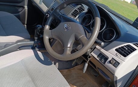 Nissan Wingroad III, 2002 год, 350 000 рублей, 2 фотография