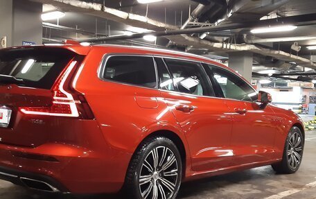 Volvo V60 II, 2019 год, 3 100 000 рублей, 4 фотография