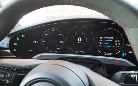 Porsche Taycan I, 2022 год, 13 100 000 рублей, 37 фотография