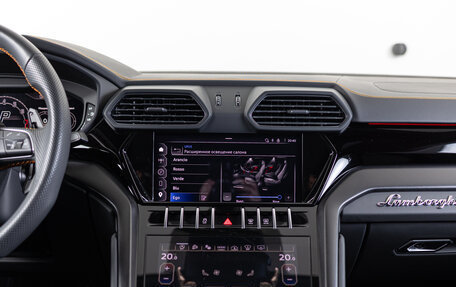 Lamborghini Urus I, 2023 год, 32 990 000 рублей, 18 фотография