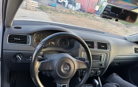 Volkswagen Jetta VI, 2014 год, 1 350 000 рублей, 10 фотография